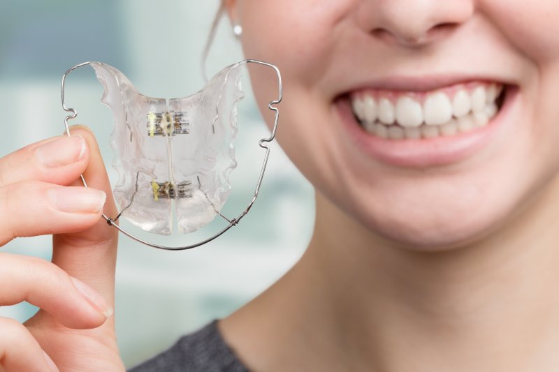 Invisalign Retainers After Treatment: Essential Tips for Lasting ...